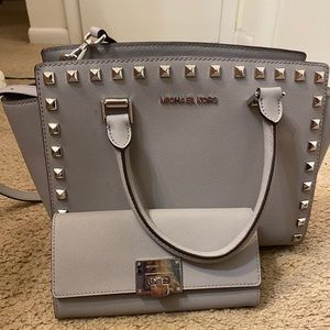 Micheal Kors purse and wallet